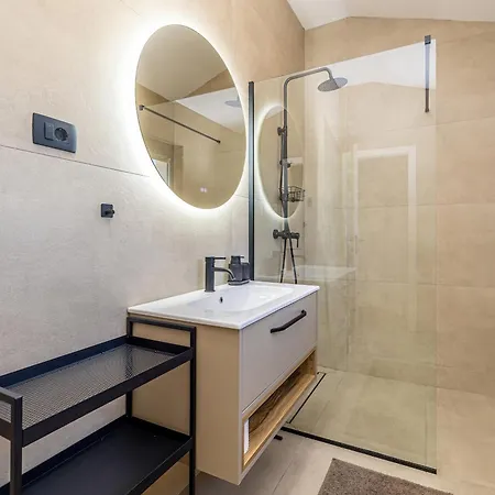 House Aurora With Private Pool Poljice(Krk)
